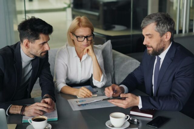 Photo business meeting tips